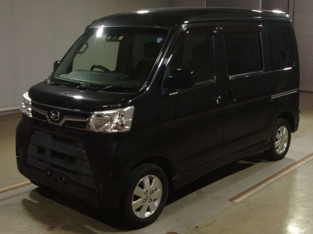 3172 DAIHATSU ATRAI WAGON S321G 2018 г. (TAA Hyogo)